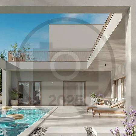 Beautiful Home In Tar * Poreč